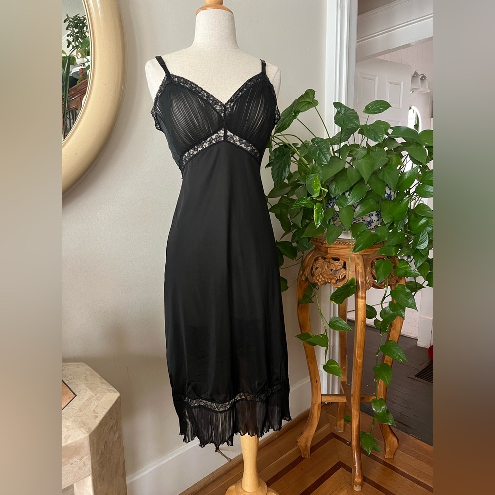 Vintage black slip